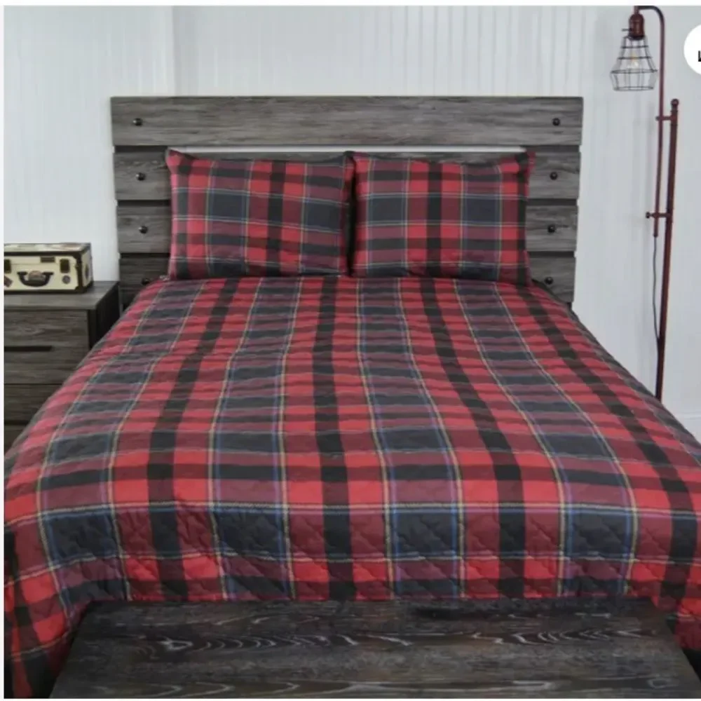 Bear Lodge Printed Reversible King Quilt Set Country Cabin Bonus Tote Bag